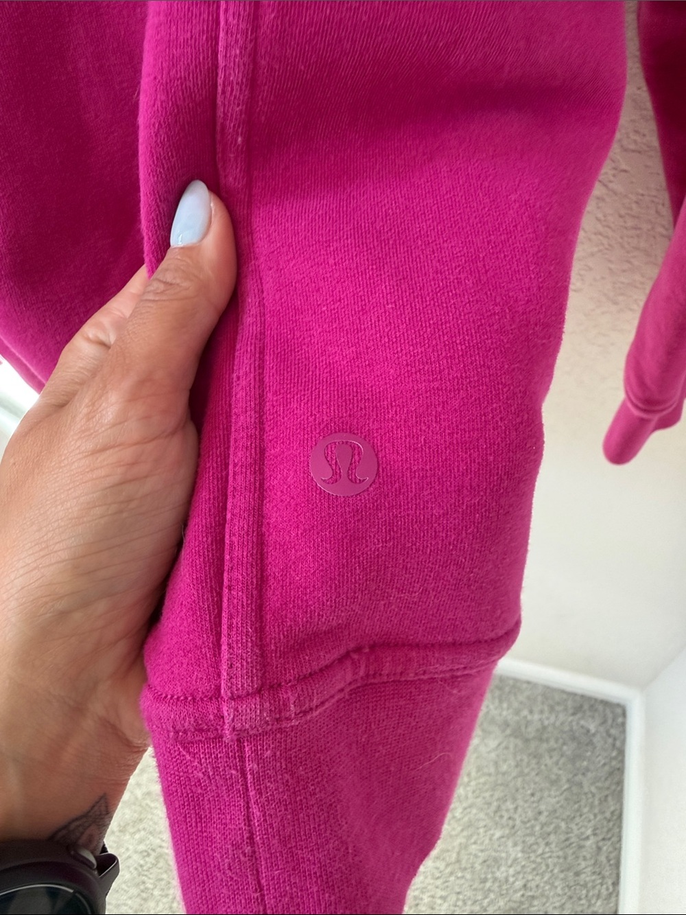 Lululemon Ripened Raspberry Hoodie Size 10 - Picture 2 of 4